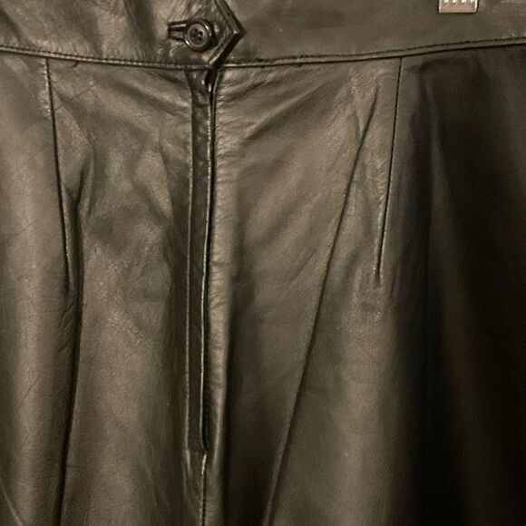VTG C. Marie Leathers Black Leather Pleated Midi Skirt Size 10 - Picture 8 of 13